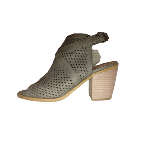 Dolcetta Stassi Peep Toe Stacked Heels Size 11M